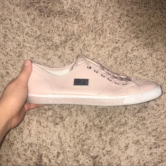 COPY - Guess sneakers size 11 very good used condition - Picture 3 of 7